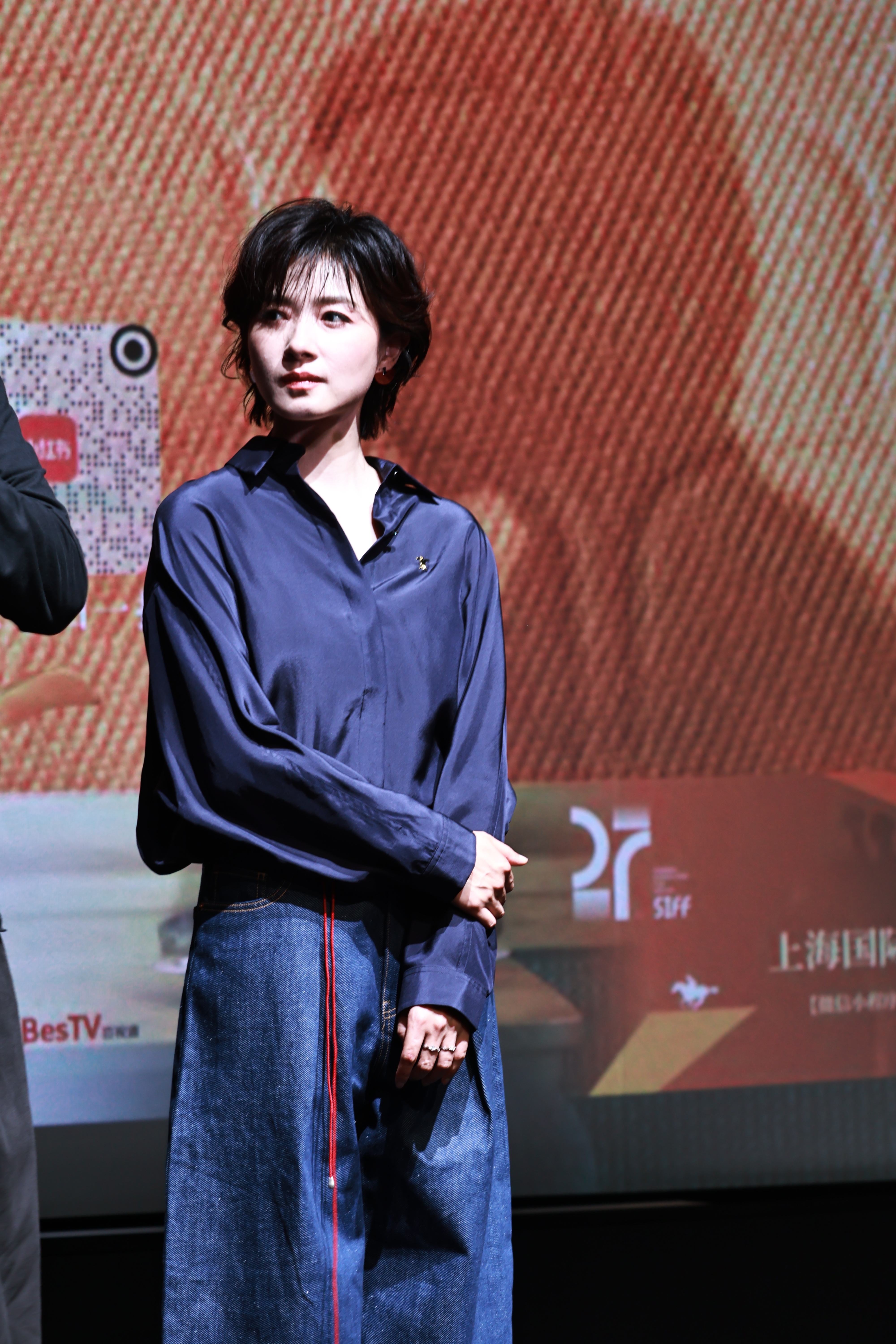 上影节获奖名单出炉：万茜荣获金爵影后，曹保平最佳导演|界面新闻 · 快讯