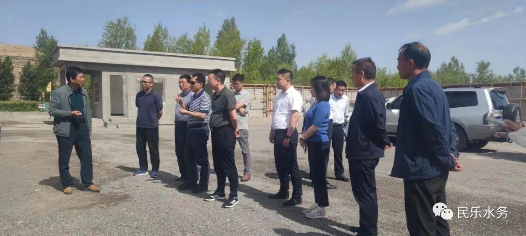 工业企业盈利修复仍面临约束｜宏观晚6点|界面新闻